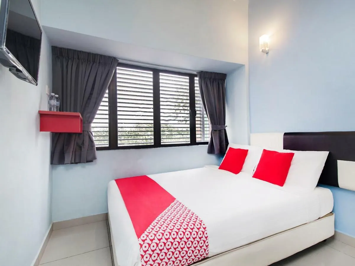 Oyo 220 Hotel Sri Maluri كوالالمبور