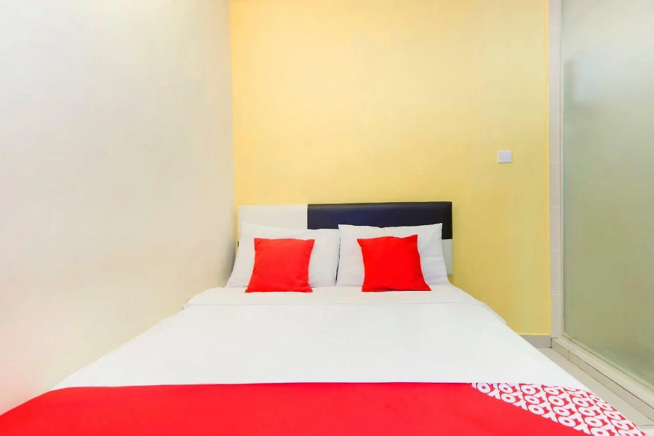 Oyo 220 Hotel Sri Maluri كوالالمبور 2*,  ماليزيا