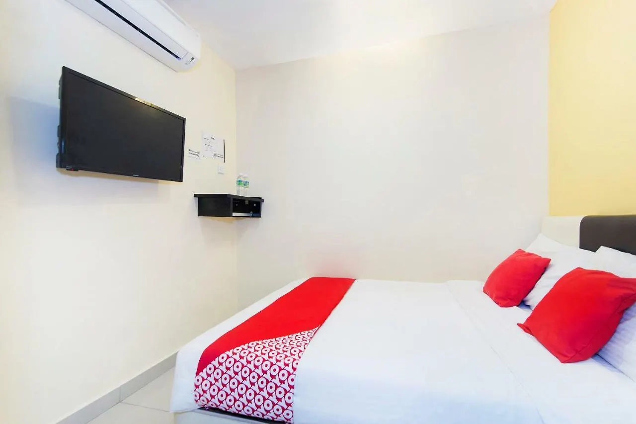 Oyo 220 Hotel Sri Maluri كوالالمبور